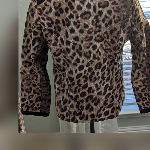 Chico's Animal Print and Patent Leather Jacket Size 1 - Picture 8 of 11